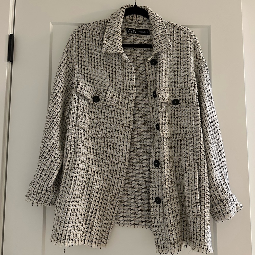 Zara Cream and Black Textured Oversized Bomber Jacket - Picture 2 of 5
